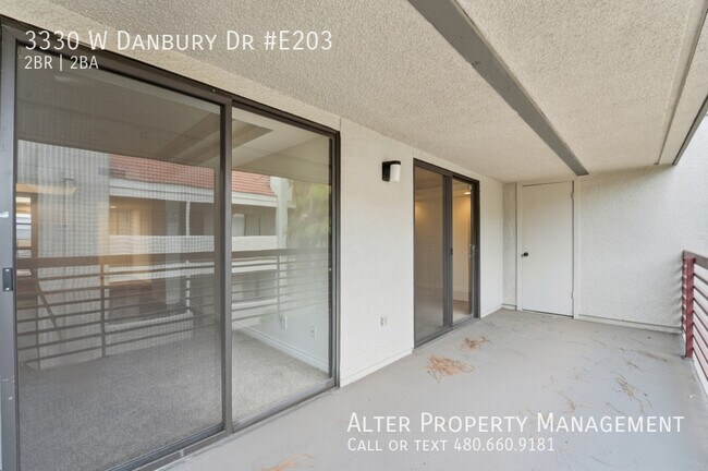 Building Photo - 3330 W Danbury Dr