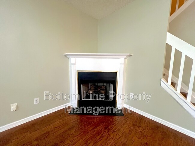 Building Photo - 13656 Meade Glen Ct