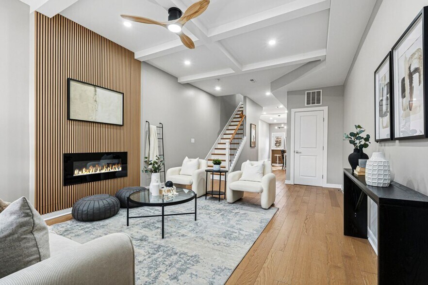Building Photo - 2906 Clifton Ave