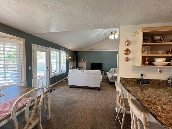 Building Photo - AND-D 1802