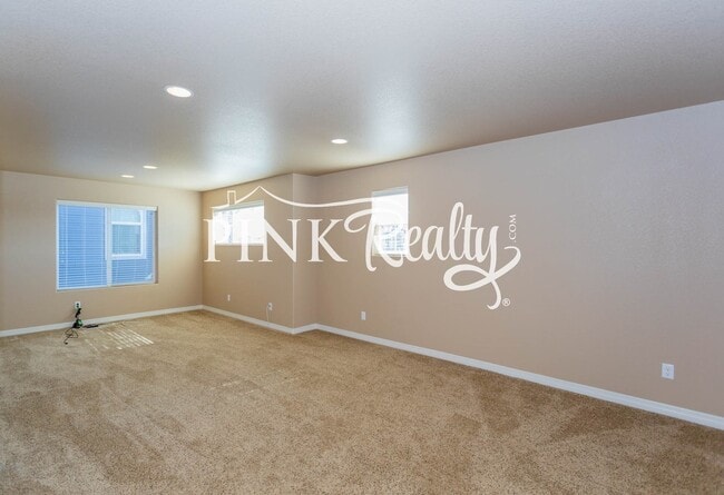 Building Photo - Gorgeous 2 Story Home in Lorson Ranch!!