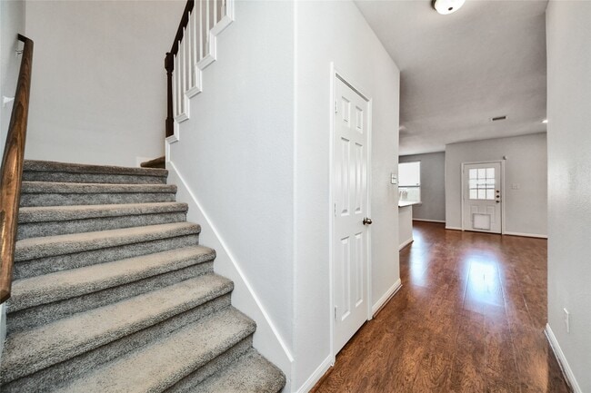 Building Photo - 17024 Wilthorne Gardens Ct