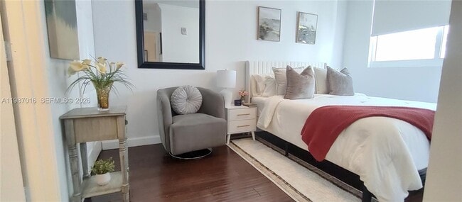 Building Photo - 170 SE 14th St