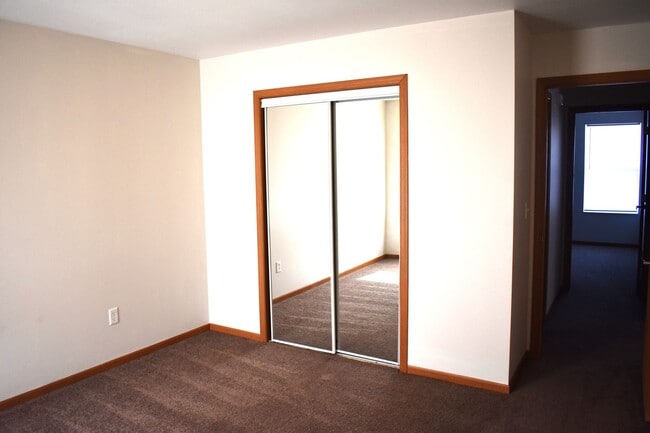Building Photo - 11789 Ridgeway Dr