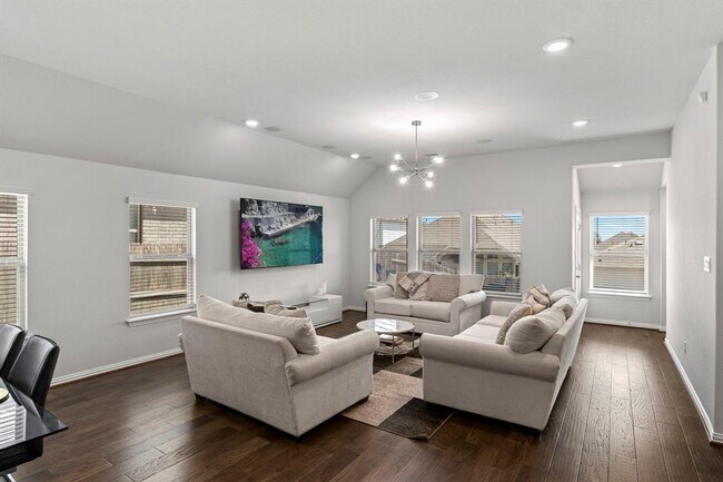 Building Photo - 220 Algaroba Loop