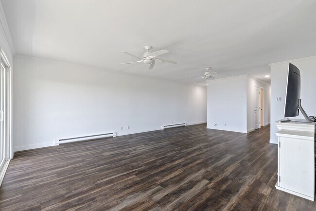 Building Photo - Live in Luxury: Spacious Sanctuary - Oceanfront Condo View Home with Mesmerizing Pacific Views