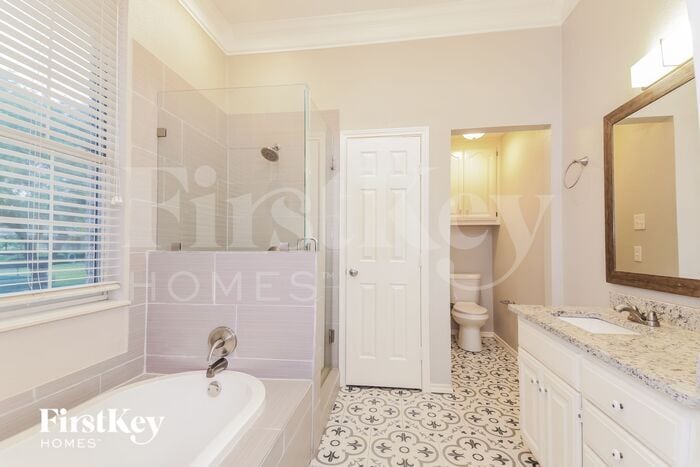 Building Photo - 3152 Bourbon St Cir
