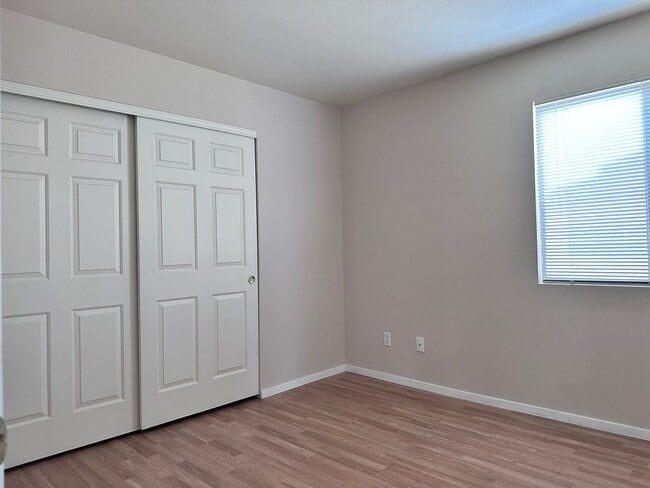 Building Photo - Location, Location! Prime Silverado Ranch Living  Welcome to this gorgeous single-story home in t...