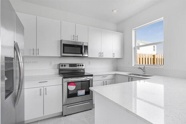 Building Photo - 16318 SW 291st St