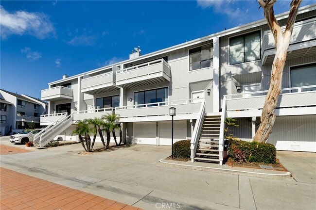 Building Photo - 8 Ima Loa Ct