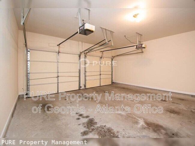 Building Photo - 1616 Donovan's Ridge