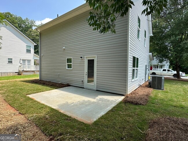 Building Photo - 24 Mill Stream Ct