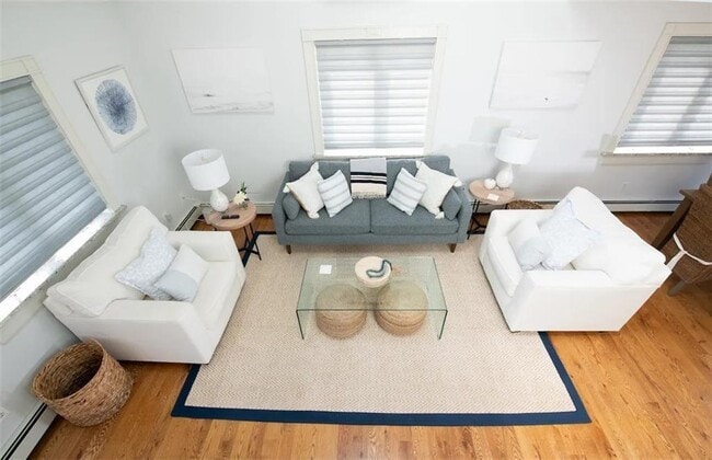 Building Photo - 163 Morrison Ave