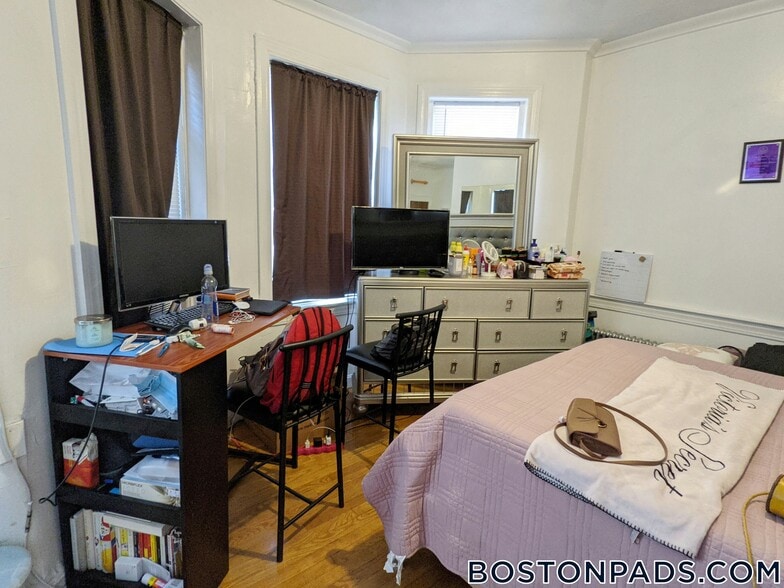 Building Photo - 55 S Huntington Ave