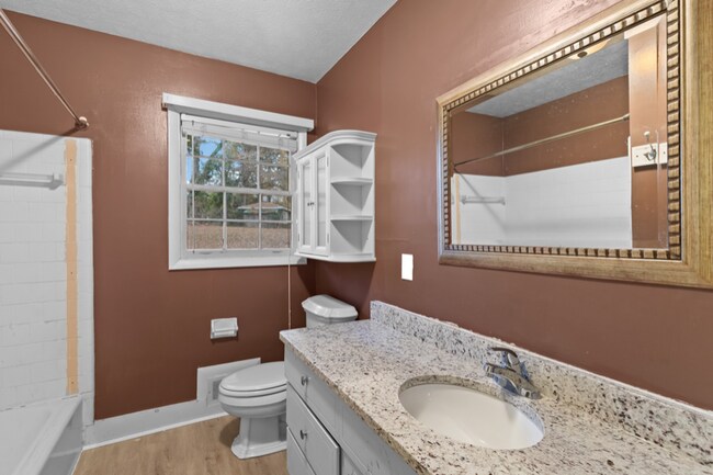 Building Photo - 311 Hillcrest Ct