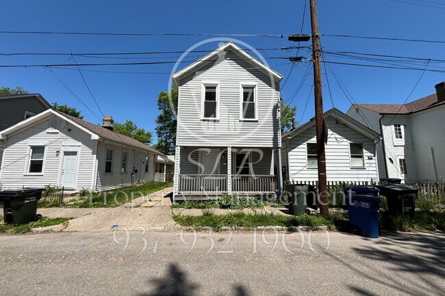 Primary Photo - 61 Little St