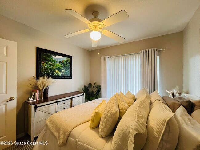 Building Photo - 625 Ocean Park Ln