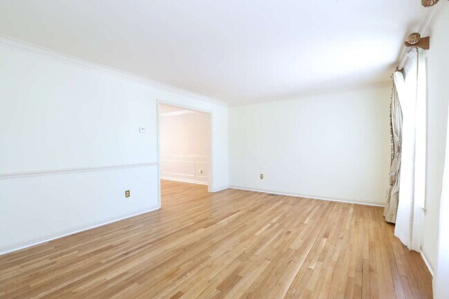 Building Photo - Welcome Home!