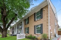 Building Photo - 425 N Rosemont Ave