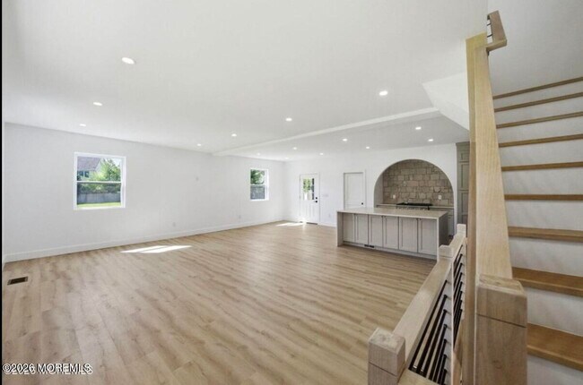 Building Photo - 194 Fort Plains Rd