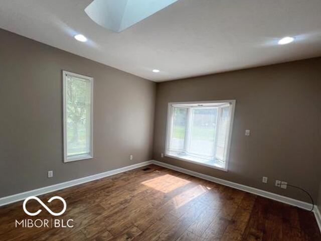 Building Photo - 945 Fox Hill Dr