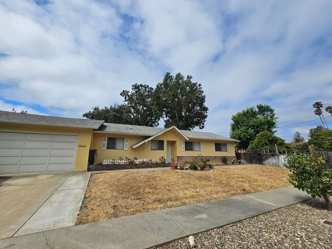 Primary Photo - 3155 Rose Ave