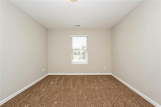Building Photo - 142 Magnaview Dr