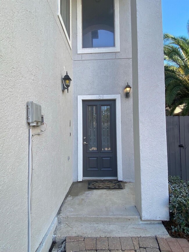 Building Photo - 3710 Sherwood Ln