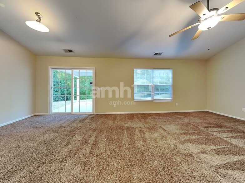 Building Photo - 5015 Whitfield Ct