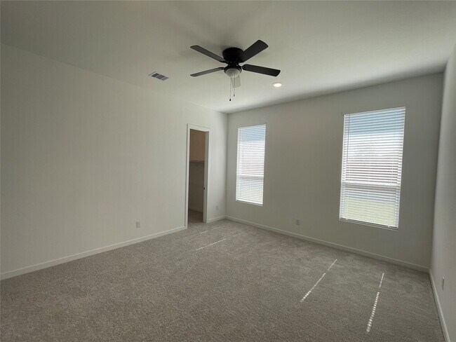 Building Photo - 32027 Victoria Meadow Dr