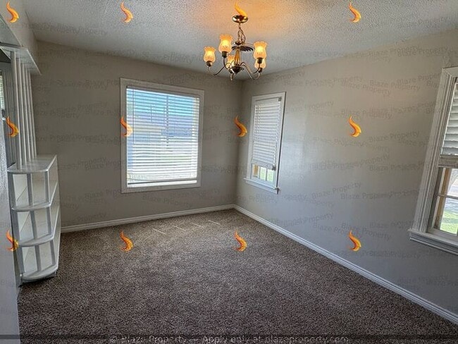Building Photo - For Rent: 2 Bed | 1 Bath Home