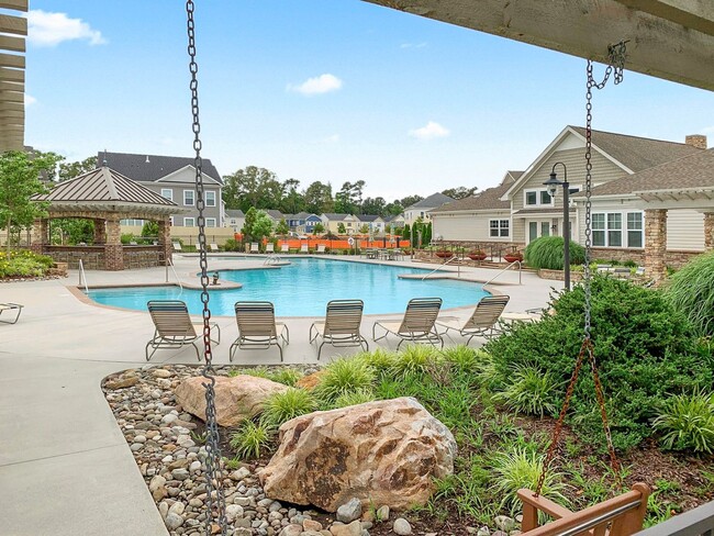 Building Photo - 3 Bedroom Townhome in Spence Crossing! Water/Sewer/Trash/Landscaping INCLUDED! - Attached Garage ...