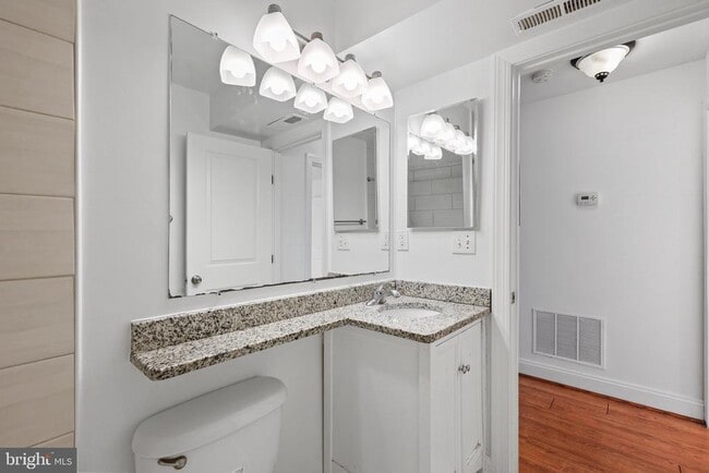 Building Photo - 1316 Spring Rd NW