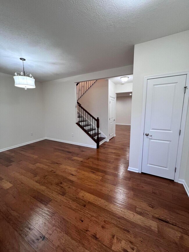 Building Photo - 7847 Aideen Ct