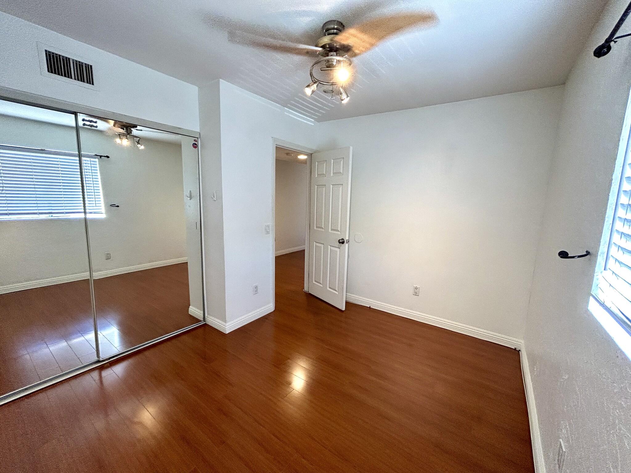 Building Photo - 1039 Mount Olive Dr