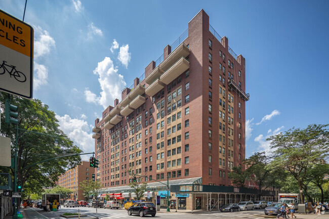 Building Photo - Columbus Townhouse