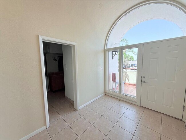Building Photo - 735 Dodecanese Blvd