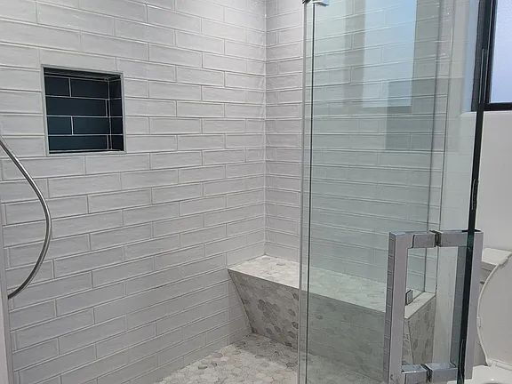 Building Photo - NO MIN CREDIT SCORE REQUIRED, BK OKAY, PAST EVICTION OKAY!, BACKGROUND FRIENDLY. Apply at "The Re...