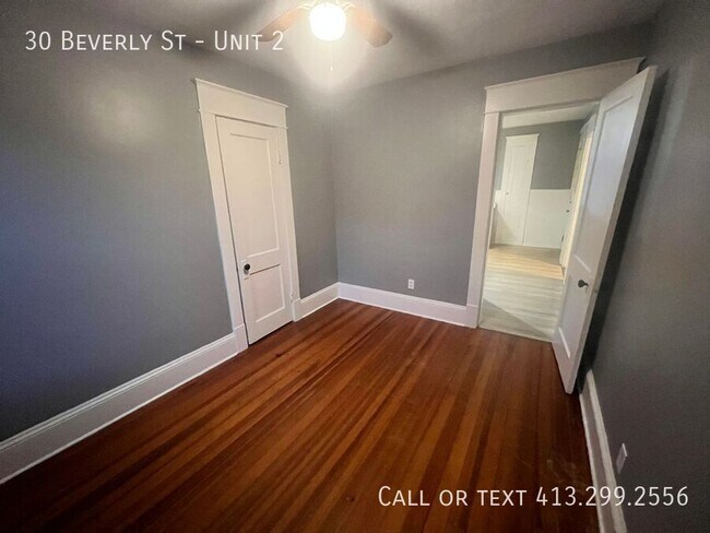 Building Photo - 30 Beverly St