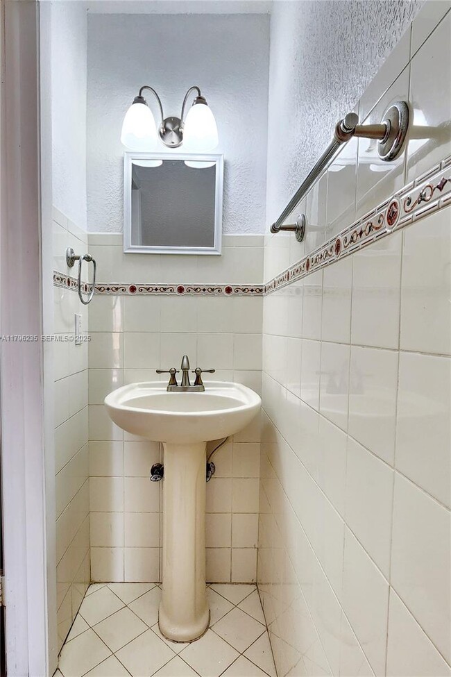 Building Photo - 11795 SW 18th St