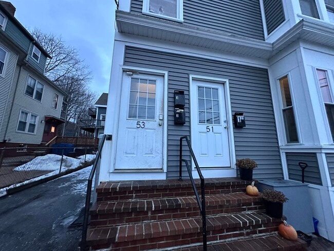 Building Photo - 53 Kellogg St