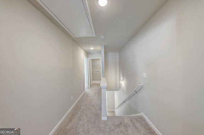 Building Photo - 43 Cobalt Ln