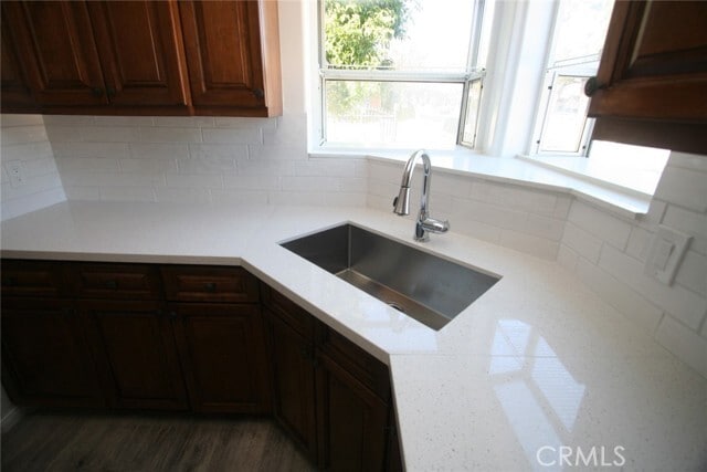 Building Photo - 9968 Daines Dr