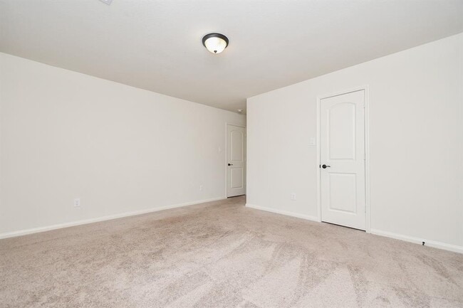 Building Photo - 21022 Echo Manor Dr