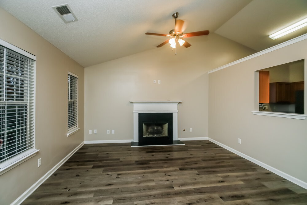 Building Photo - 3010 Brookfield Dr SW