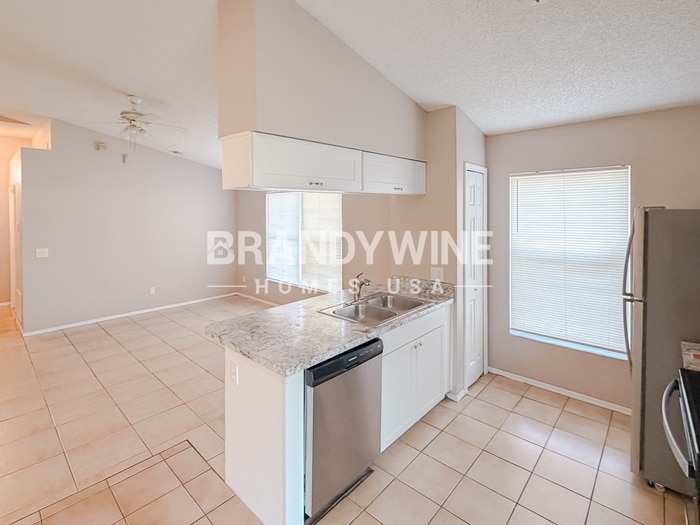 Building Photo - 3314 Lake Tiny Cir