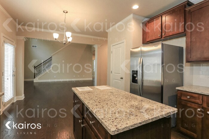 Building Photo - 1660 Riverpark Dr SE