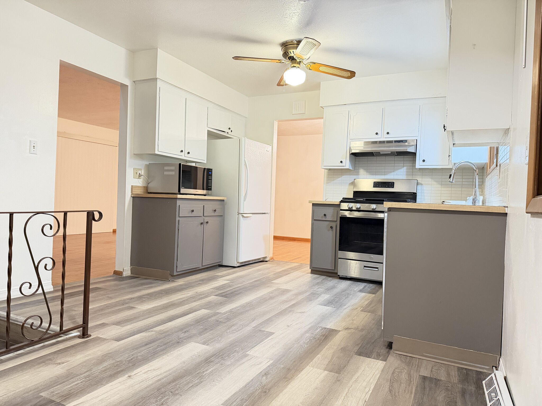 Kitchen - 6800 Glenallen Ave