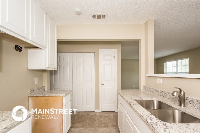 Building Photo - 117 Poplar Pointe Terrace