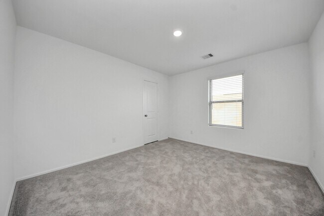 Building Photo - 10939 Bright Beacon Dr